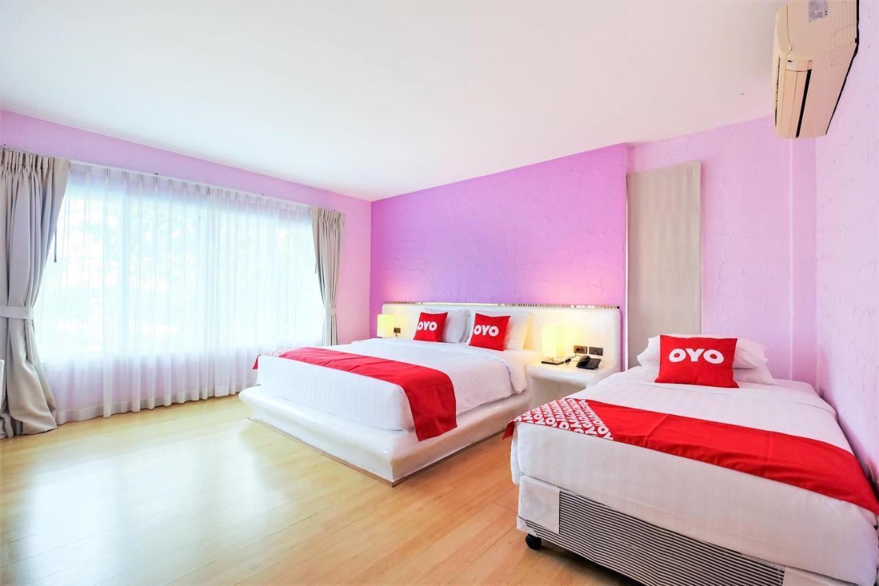 Oyo 626 The Chalet Phuket Resort Panwa Beach Exterior foto
